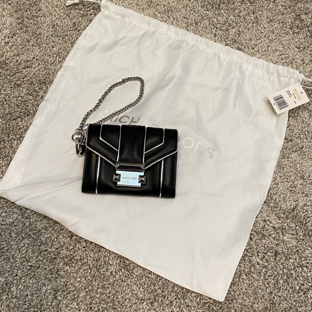 Micheal Kors Chain Wallet
